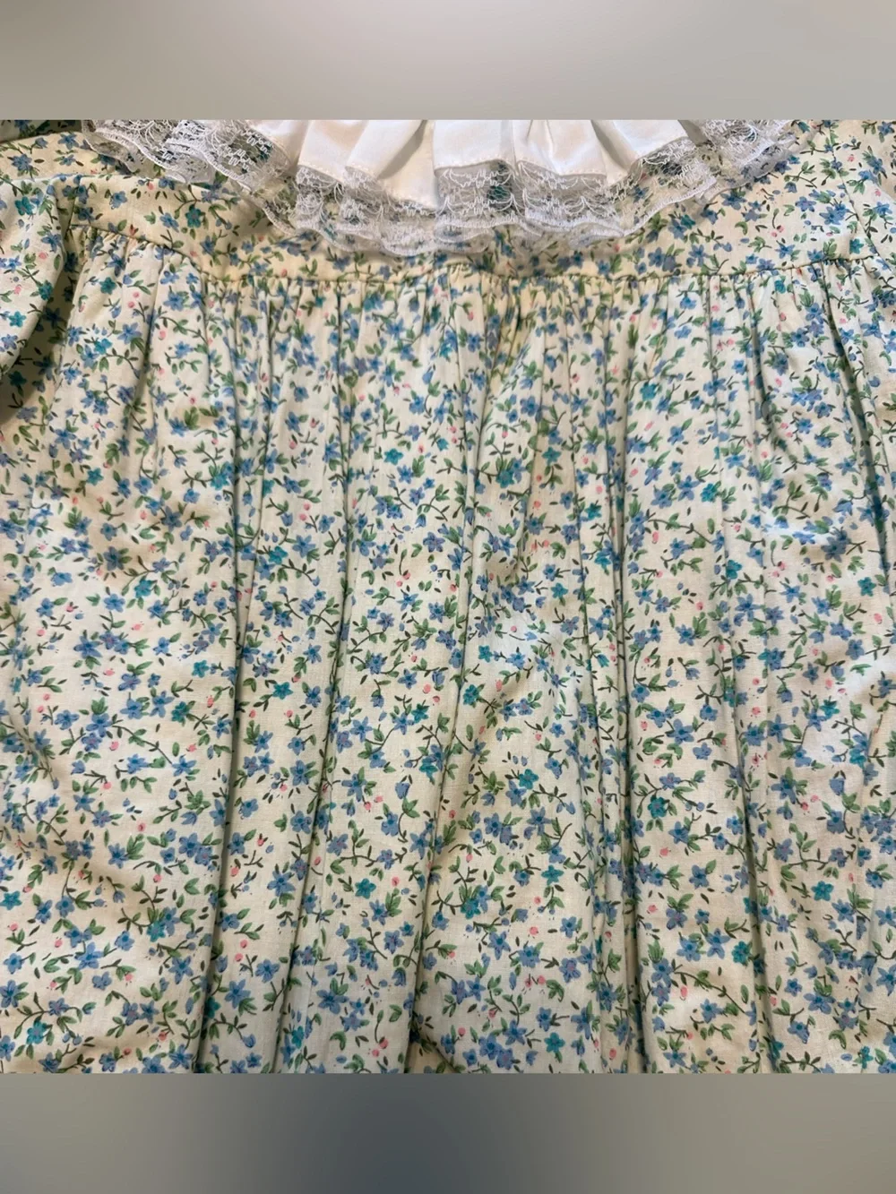 Girls 2T floral smocked & lace bubble - Cecil & Lou